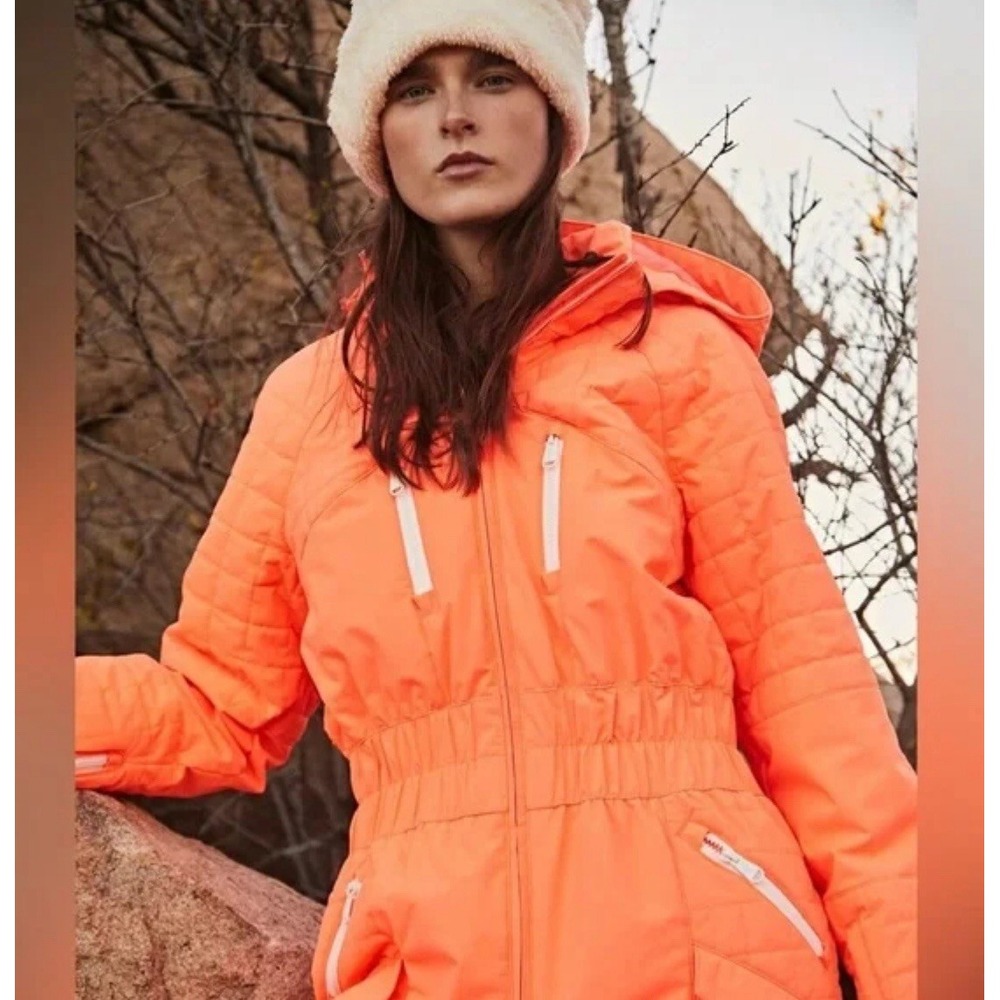 Free People Movement All Prepped Ski Jacket Size Medium in Neon Peach - Picture 2 of 6